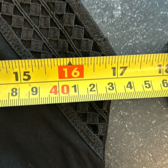 Top with lace - Picture 6 of 6